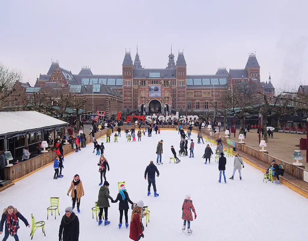 El principal museo de arte e historia de los Países Bajos, con obras de Rembrandt y Vermeer, en Ámsterdam.