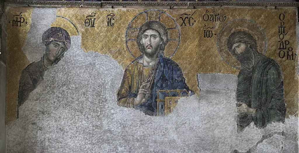 Antigua basílica bizantina y luego mezquita otomana en Estambul, hoy museo con una cúpula monumental de casi 1.500 años.